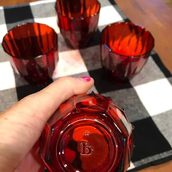 4 beautiful red drinking glasses - Picture 3 of 3